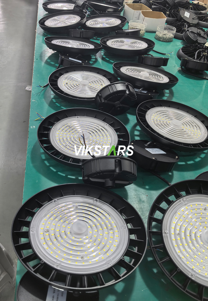 Do hurtowej sprzedaży LED UFO High Bay Lights Warehouse Factory Lighting Lampy UFO IP65 Lampy wodoodporne 19