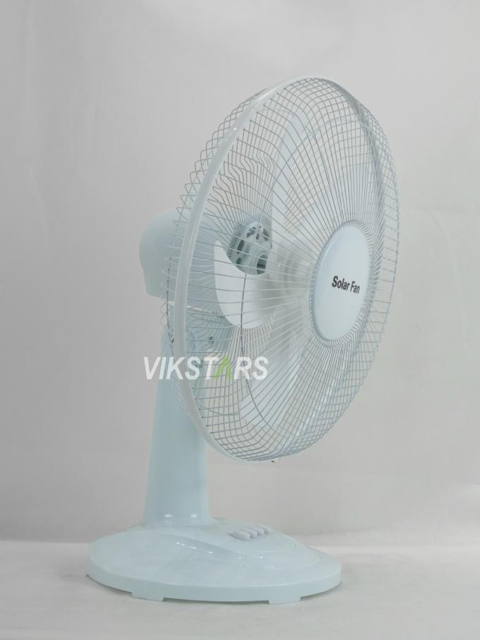 Do kempingu Awaryjny Wentylator Stołowy Zasilany Energią Słoneczną 16 Cali Oszczędność Energii Z Żarówkami 10